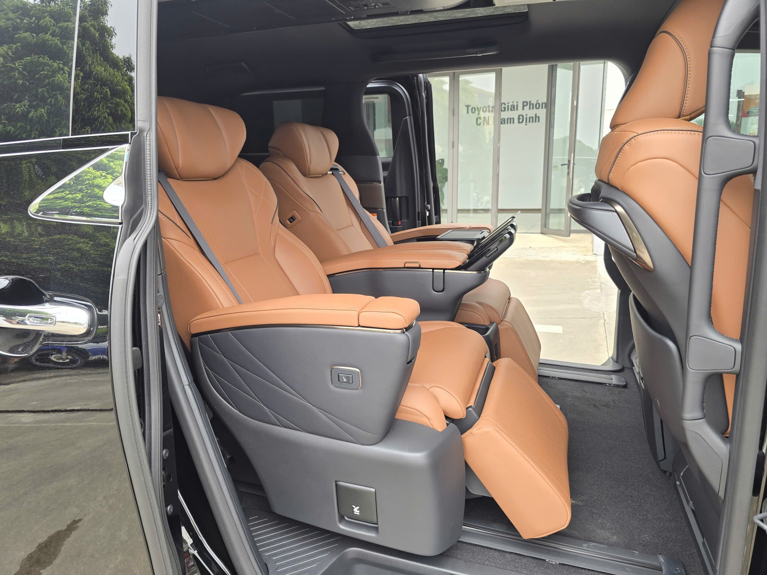 Car360 cover